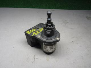 корректор фар Toyota Land Cruiser 11 поколение J200 2012, 85661-28011