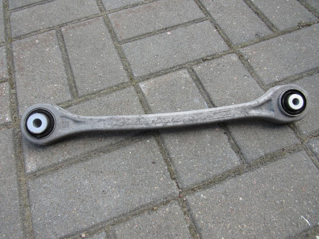 рычаг задний правый Audi Q7 4M 2015, 4.0 л., CZAC, дизель, АКПП, внедорожник 5 дв., 4M0505425F - фото №1