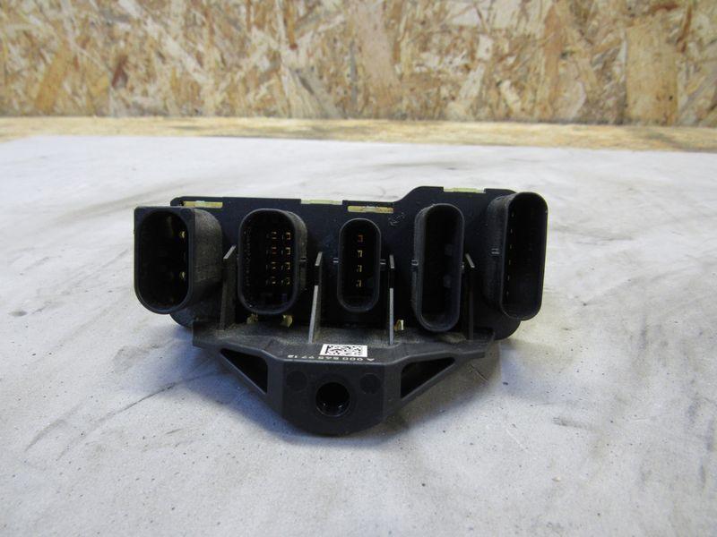 распределитель тока Mercedes-Benz E-Класс W213/S213/C238/A238 2016, 0005459712 - фото №1