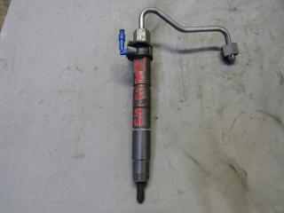 форсунка Mercedes-Benz E-Класс W213/S213/C238/A238 2016, 2.0 л., дизель, 6540700187