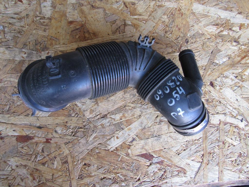 патрубок воздушного фильтра Volkswagen Passat CC 1 поколение 2008, 3C0129654P - фото №1