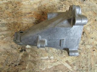 кронштейн двигателя Mercedes-Benz C-Класс W204 [рестайлинг] 2011, 2712232704