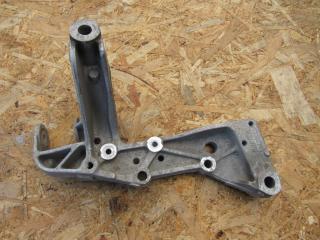 кронштейн (крепление) Volkswagen Touran 1 поколение [рестайлинг] 2006, 1K0199296E