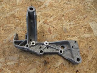 кронштейн (крепление) Volkswagen Touran 1 поколение [рестайлинг] 2006, 1K0199296F