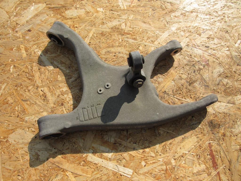 рычаг задний нижний Audi A4 B8/8K 2009, 8K0505312J - фото №1