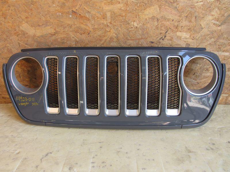 решетка радиатора Jeep Wrangler 4 поколение 2023, бензин - фото №1