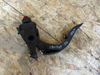 педаль Audi A5 8T 2009, 8K1723523A