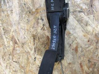 педаль Mercedes-Benz M-Класс W164 2005, 1643000104