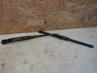 щеткодержатель (поводок стеклоочистителя, дворник) Jeep Wrangler 4 поколение 2023, 2.0 л., бензин, АКПП, 68293023AB