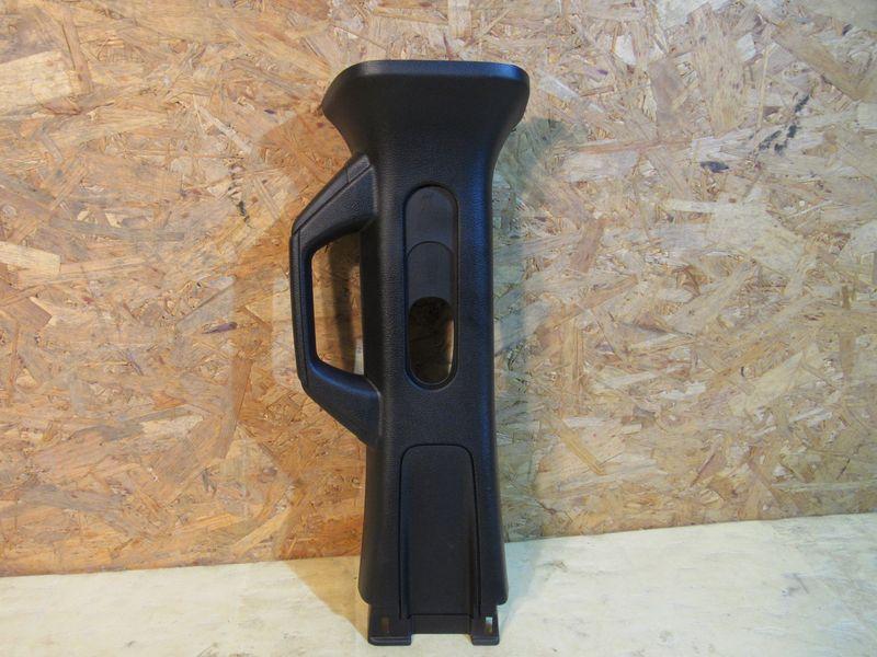 обшивка стойки центральной левой Jeep Wrangler 4 поколение 2023, 2.0 л., бензин, АКПП - фото №1