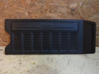 обшивка крышки багажника Jeep Wrangler 4 поколение 2023, 2.0 л., бензин, АКПП