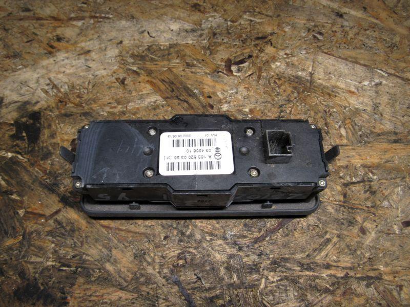 блок управления стеклоподъемниками задней Mercedes-Benz M-Класс W163 1997, 1638200326 - фото №1