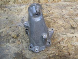 кронштейн двигателя Mercedes-Benz E-Класс W212/S212/C207/A207 2010, 1.8 л., M 271.860, бензин, 2712232704