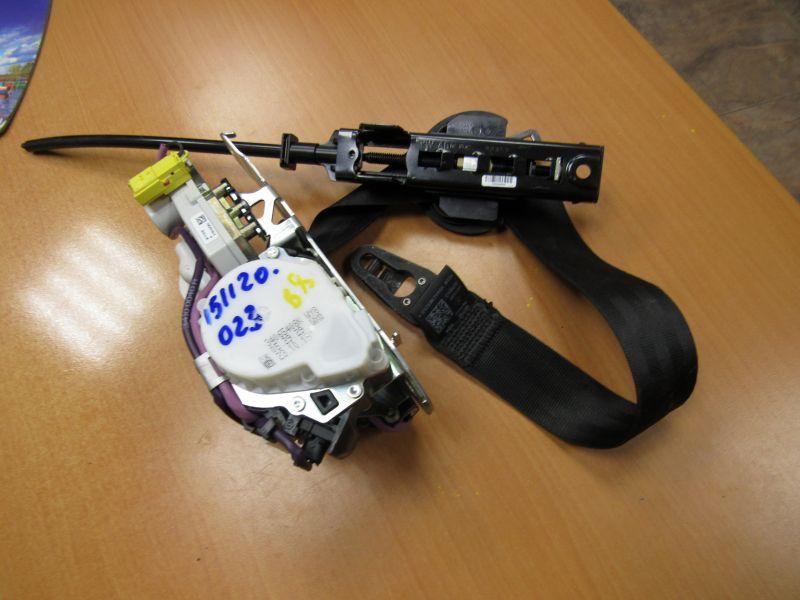 ремень безопасности Audi A8 D4/4H 2012, 4H0857706D - фото №1