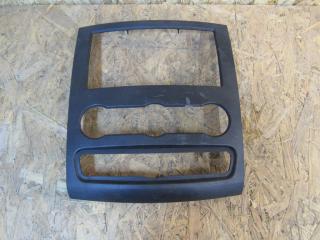 Декоративная накладка центральной консоли Mercedes-Benz Sprinter 2 поколение [рестайлинг] (W906) 2014, 9066800017