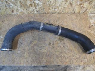 патрубок интеркулера Audi A8 D4/4H 2012, 4H0145737R