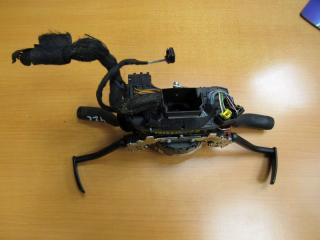 переключатель подрулевой (стрекоза) Volkswagen Touareg 1 поколение [рестайлинг] 2007, 7L6971848B