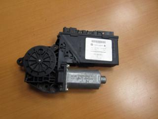 моторчик стеклоподъемника передний правый Volkswagen Touareg 1 поколение 2006, 3D1959792B