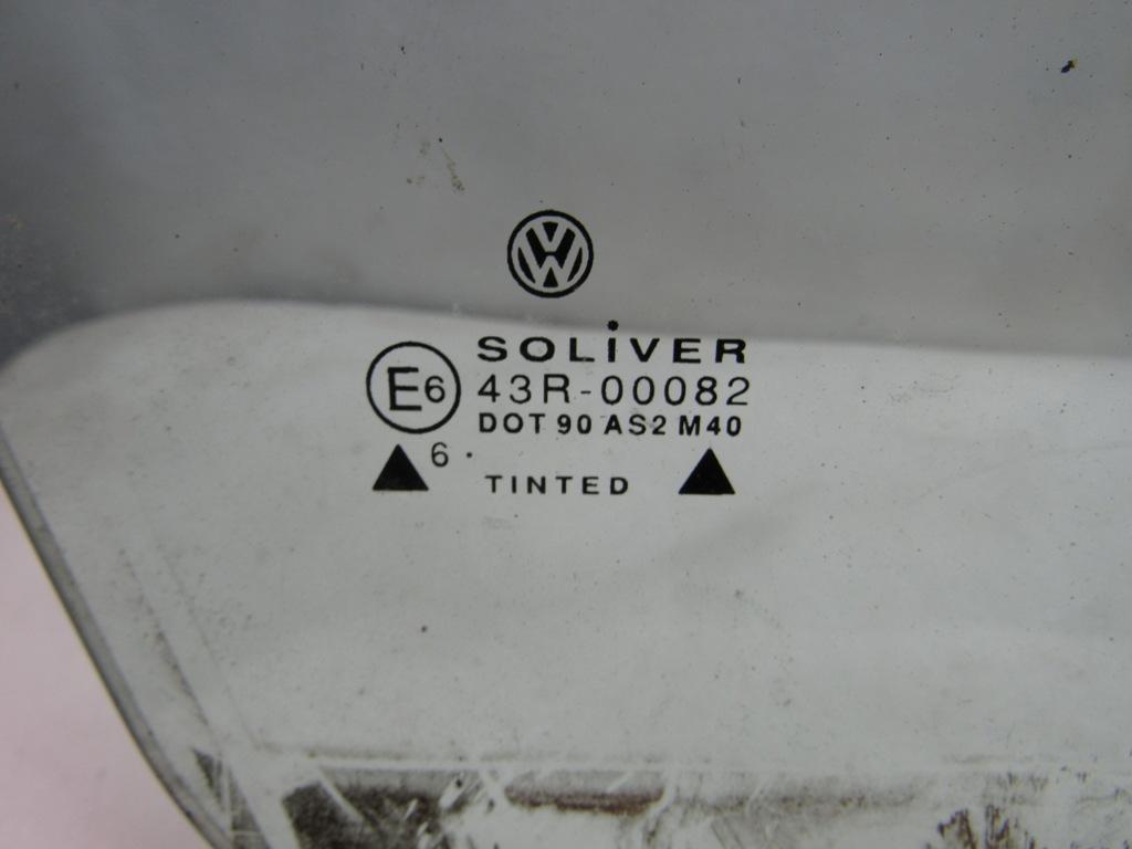 стекло двери передней правой Volkswagen Passat B5 1996 - фото №1