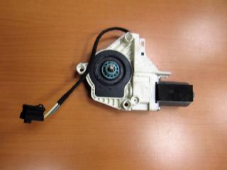 моторчик стеклоподъемника передний правый Audi A6 4F/C6 [рестайлинг] 2010, 8K0959802A