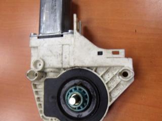 моторчик стеклоподъемника передний левый Audi A4 B8/8K 2010, 8K0959801A