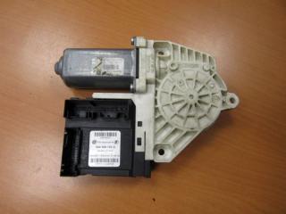 моторчик стеклоподъемника передний правый Volkswagen Passat B6 2008, 1K0959792G