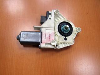 моторчик стеклоподъемника передний левый Audi Q7 4L [рестайлинг] 2012, 4L0959801B