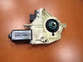 моторчик стеклоподъемника передний левый Audi A4 B8/8K 2009, 8K0959801