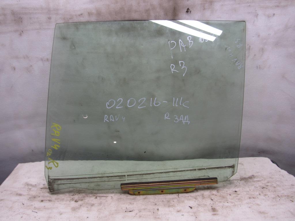 стекло двери задней правой Toyota RAV4 2 поколение (XA20) 2002 - фото №1