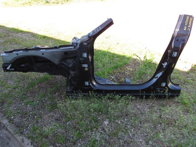 четверть передняя левая Maserati Levante 1 поколение 2017, 3.0 л., бензин - фото №1