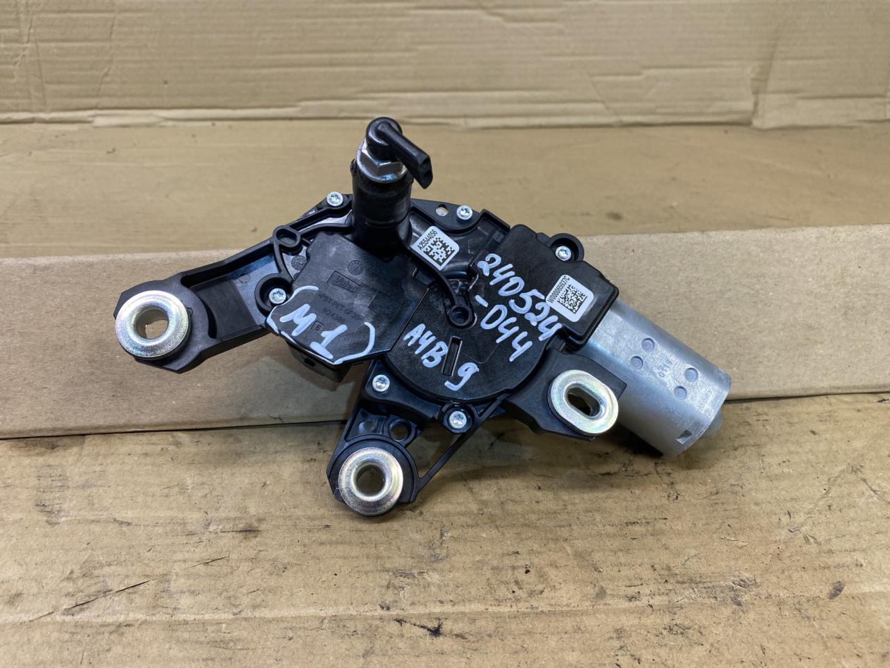 моторчик заднего стеклоочистителя (дворника) Audi A4 B9 2018, универсал, 4M0955711A - фото №1