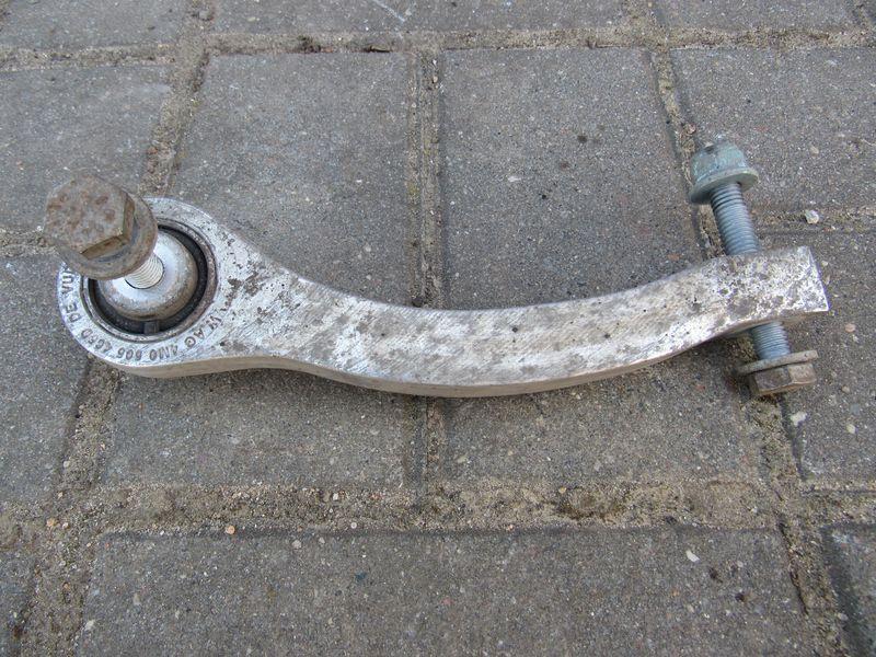 рычаг задний левый Audi Q7 4M 2016, 3.0 л., дизель, 4M0505465D - фото №1