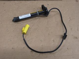 пиропатрон петли капота Mercedes-Benz CLA-Класс C118 2020, 4.5 л., бензин, универсал, 1779062301