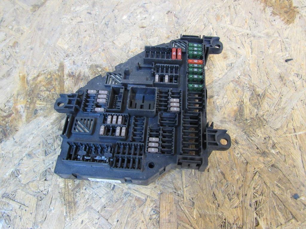 блок предохранителей BMW 5 серия F07/F10/F11 2012, 9234424 - фото №1