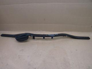 распорка кузова Maserati Levante 1 поколение 2017, 3.0 л., бензин, 670033127