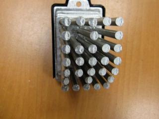 сопротивление печки Audi A6 4B/C5 2000, 4B0820521