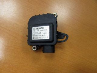 моторчик заслонки печки Audi A6 4B/C5 [рестайлинг] 2001, 4B1820511C