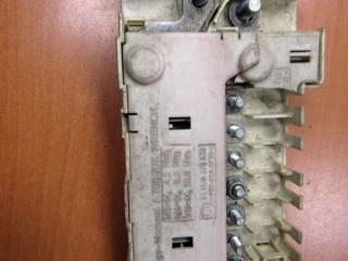 блок предохранителей BMW 5 серия E39 1995, 8370639