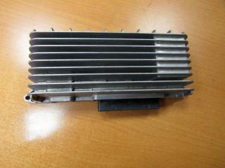 усилитель музыкальный Audi Q7 4L 2007, 4L0910223K