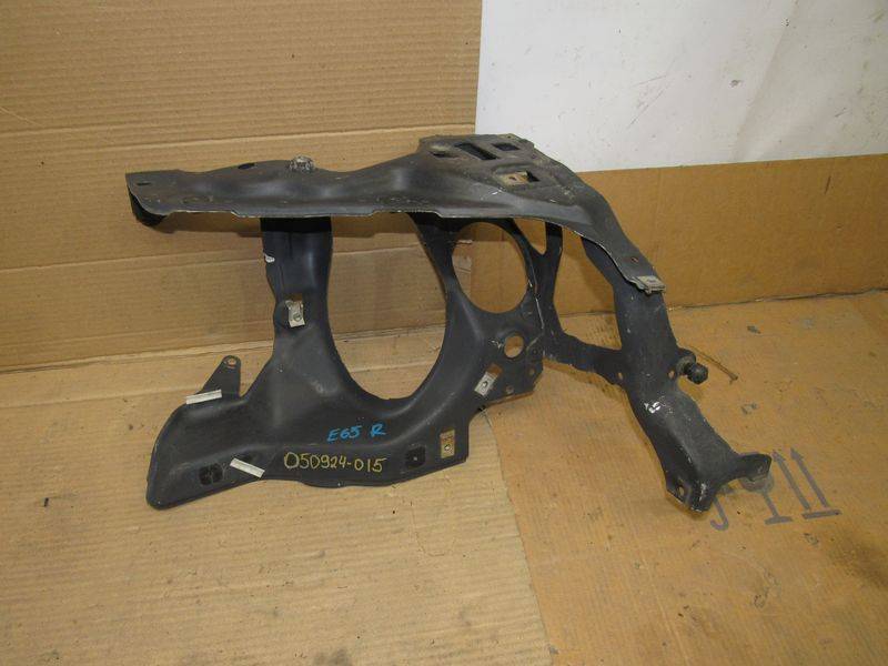 очко фары правой BMW 7 серия E65/E66/E67 2004 - фото №1