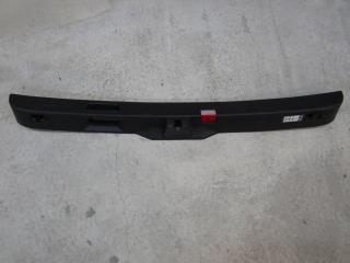 обшивка крышки багажника Mercedes-Benz GL-Класс X166 2015, 1667400272