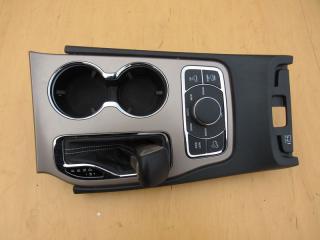 консоль салона Jeep Grand Cherokee 4 поколение [рестайлинг] 2016, 3.0 л., дизель, АКПП, внедорожник 5 дв., P68258736AA