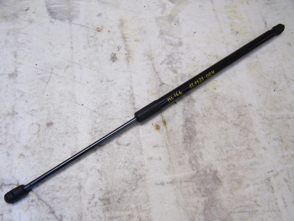 амортизатор капота Mercedes-Benz M-Класс W166 2014, 3.0 л., дизель, АКПП, внедорожник 5 дв., 1669802364 - фото №1