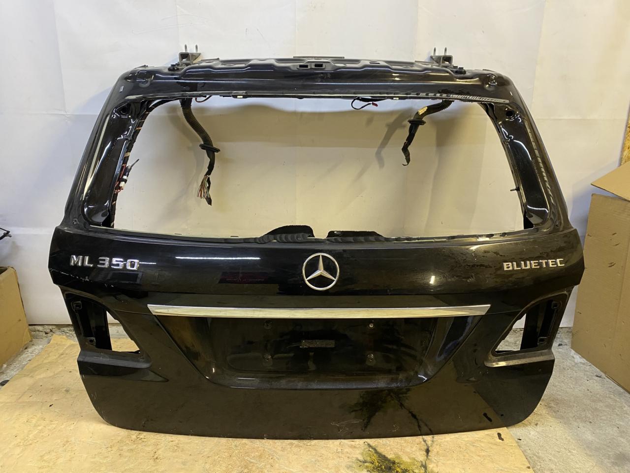 крышка багажника (дверь 3-5) Mercedes-Benz M-Класс W166 2014, 3.0 л., дизель, АКПП, внедорожник 5 дв. - фото №1