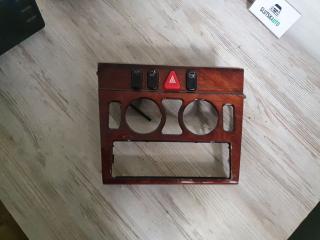 панель управления Mercedes-Benz C-Класс W202/S202 [рестайлинг] W202 1997, 2.5 л., TDi, OM 605.962, дизель, МКПП, серебро, седан, задний привод