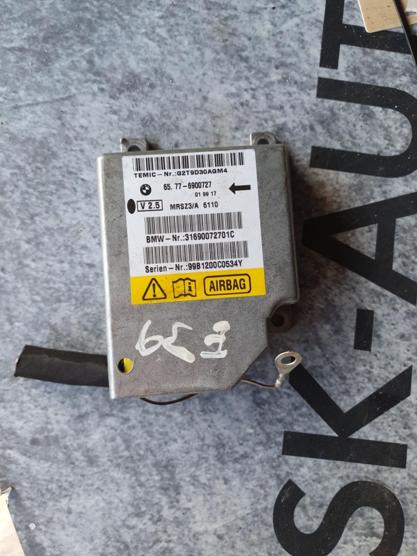 блок AirBag BMW 5 серия E39 2000, 2.0 л., i, M52 B20, бензин, 5МКПП, серебро, седан, задний привод, правый руль - фото №1