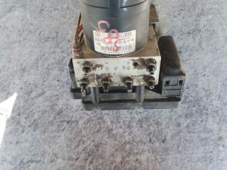 блок ABS Mercedes-Benz C-Класс W202/S202 [рестайлинг] W202 1999, 2.2 л., CDi, OM 611.960, дизель, МКПП, серебро, седан, задний привод