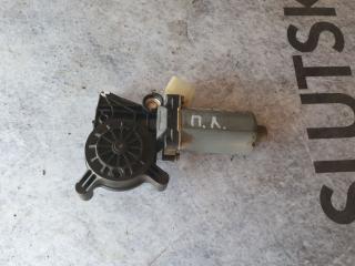 моторчик стеклоподъемника передний левый Mercedes-Benz C-Класс W202/S202 [рестайлинг] 2000, 2.2 л., CDi, дизель, МКПП, серебро, универсал