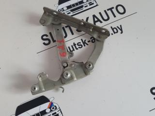 петля капота левая Mercedes-Benz E-Класс W211/S211 2005, 2.7 л., дизель, АКПП, серебристый металлик, седан