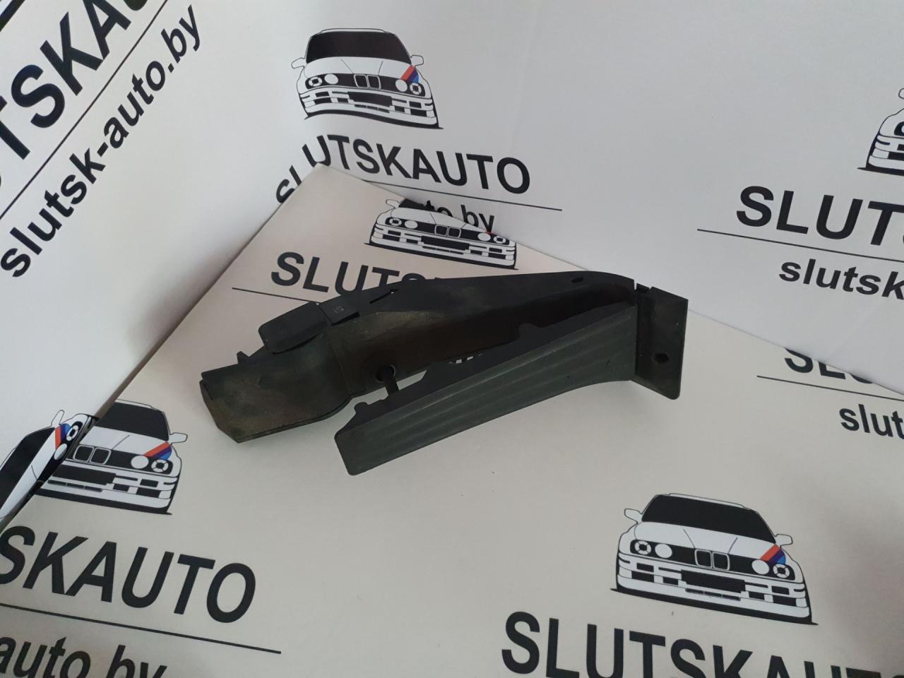 педаль BMW 3 серия E90/E91/E92/E93 2006, 1.8 л., бензин, МКПП, серебристый металлик, седан, правый руль - фото №1